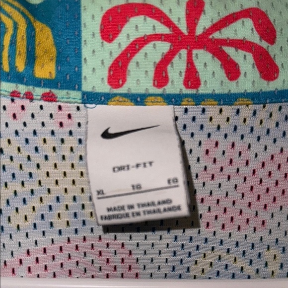 Nike Green and Red Mesh Camp Resort Shirt Vibrant Design - XL - B6 - Picture 7 of 8